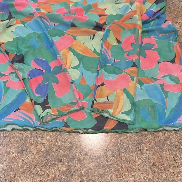 Davi & Dani Anica Floral Mesh Long Sleeve Top Green Womens Size Medium - Picture 8 of 13